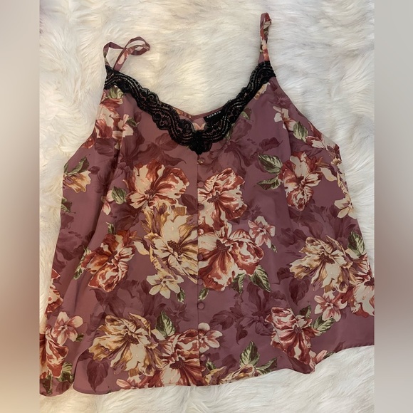 Torrid Lace Button Cami V Neck Sleeveless Walnut Floral and Black Size 1 - Picture 4 of 4